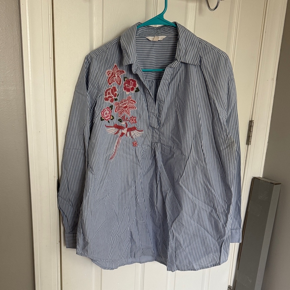 a:glow Blue Striped Jacket with Red Floral Embroidery ‏Maternity fashion